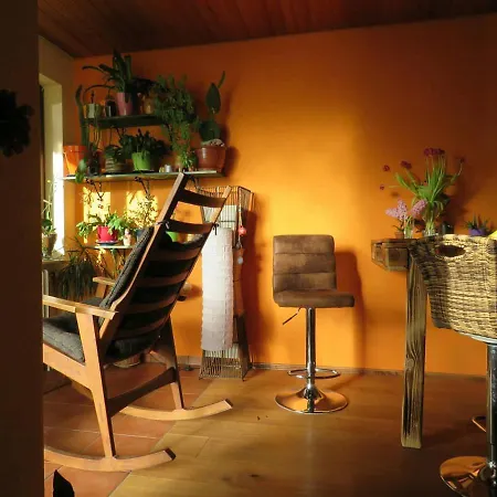 If You Need A Place For A Couple Of Months Our Fully Furnished Flat Is What You're Looking For アパート バート・ヴィルトバート