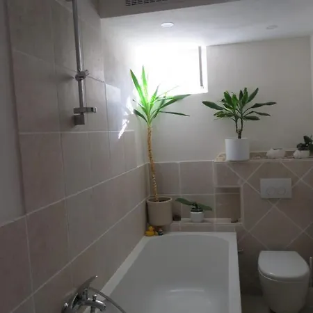 アパート If You Need A Place For A Couple Of Months Our Fully Furnished Flat Is What You're Looking For